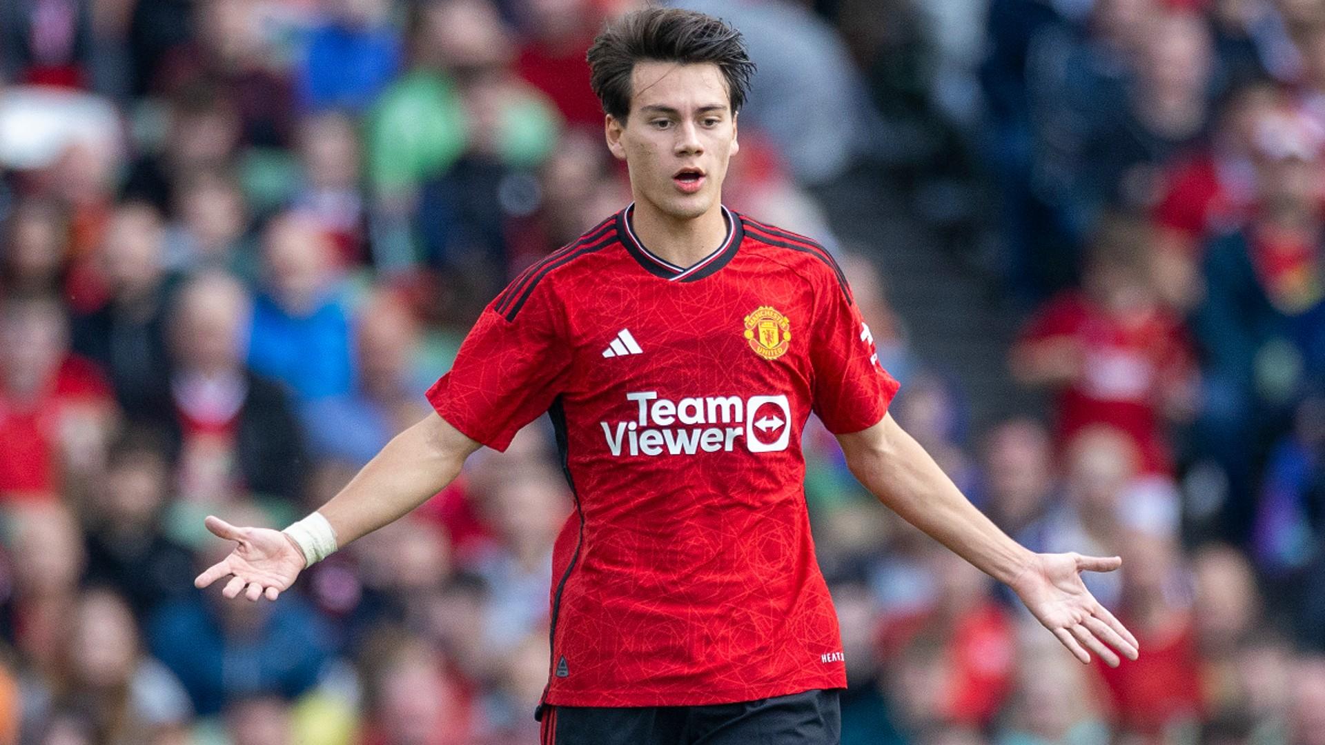 Skysports-News:  After lengthy discussions, Crystal Palace and the Manchester United team’s right winger, According to Guillem Balagué, have finally agreed to a 4-year, €24.3 million contract following…..