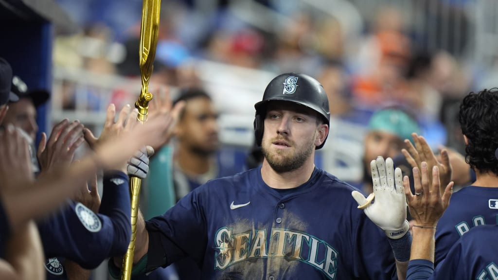 MLB-NEWS: The Seattle Mariners all-star first baseman has officially signed with the Atlanta Braves. Braves insider claims that a three-year, $146.4 million contract was signed after….