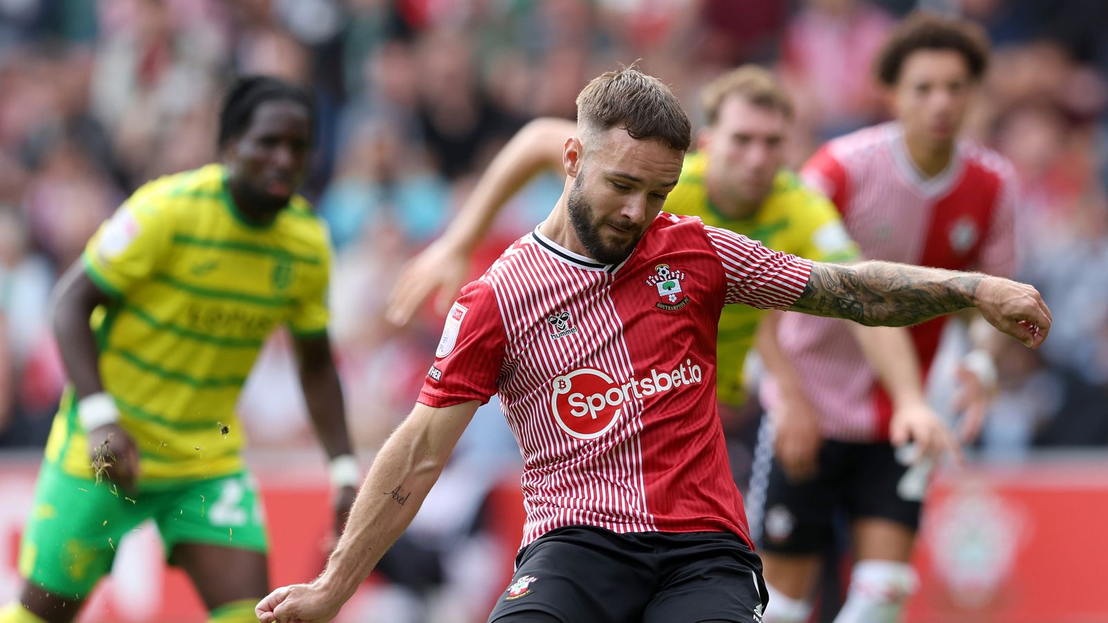 Skysport-news: The star center-forward from Southampton and Wolvs have formally signed a three-year, €17.4 million contract, according to Fabrizio. He will report to Wolvs for a medical after…….