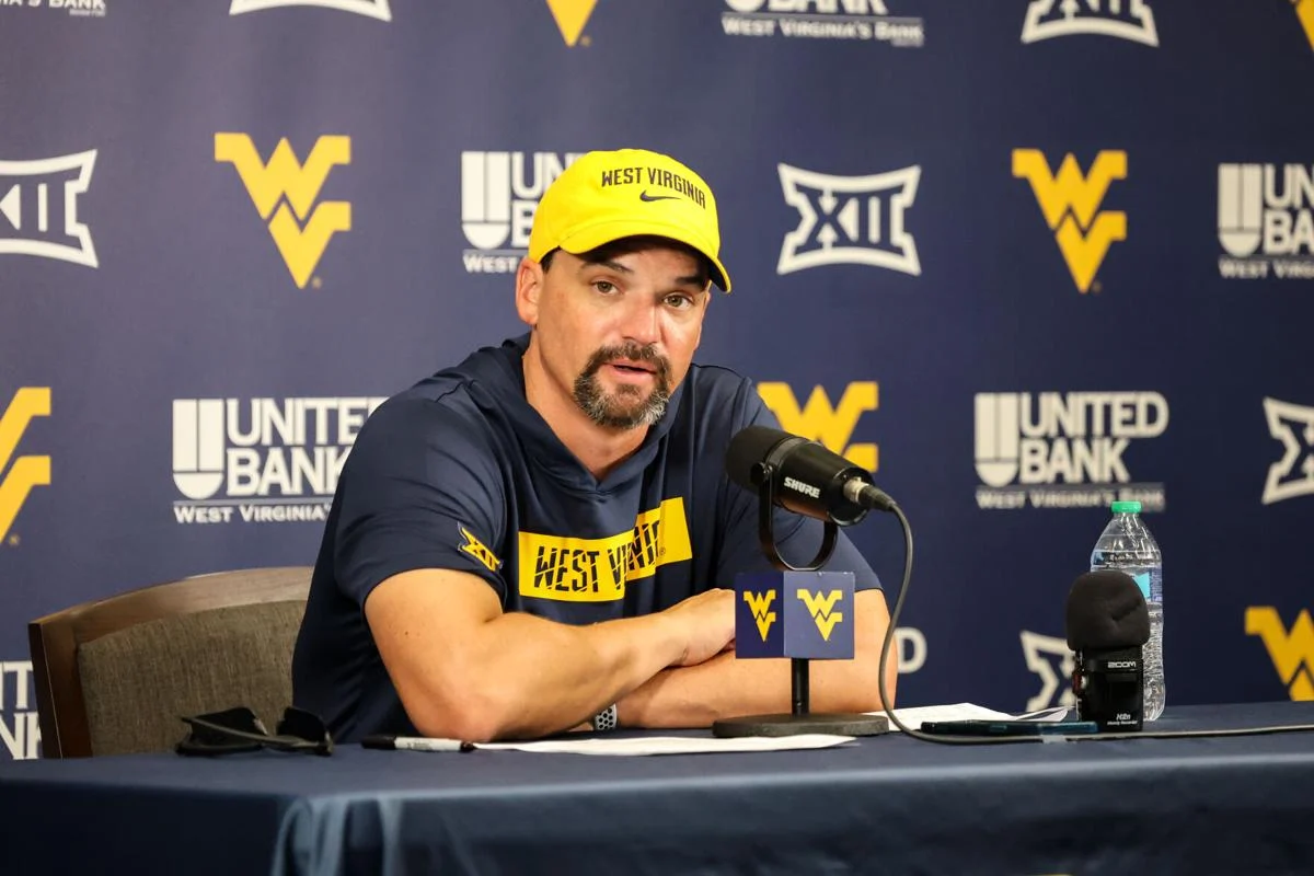 Breaking: West Virginia’s coaching staff splits from Neal Brown, and the Mountaineers are ready to undergo a leadership transition…