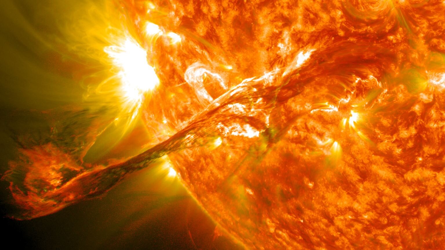 Northern Lights Storm Alert: Expert Predicts Six More Serious Solar Storms in the Near Future