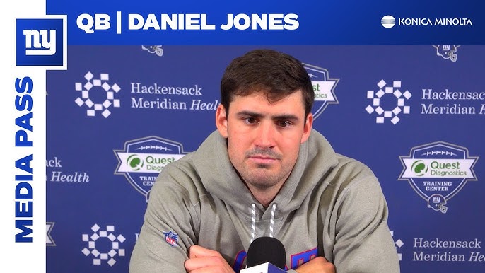 REPORT: Daniel Jones, a former quarterback for the Giants, has joined the Vikings.