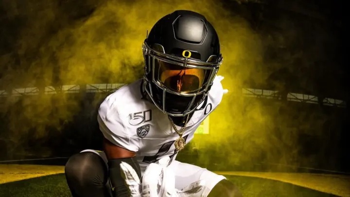 Breaking News: Oregon Ducks Football confirms a 5-star commitment from Penn state….