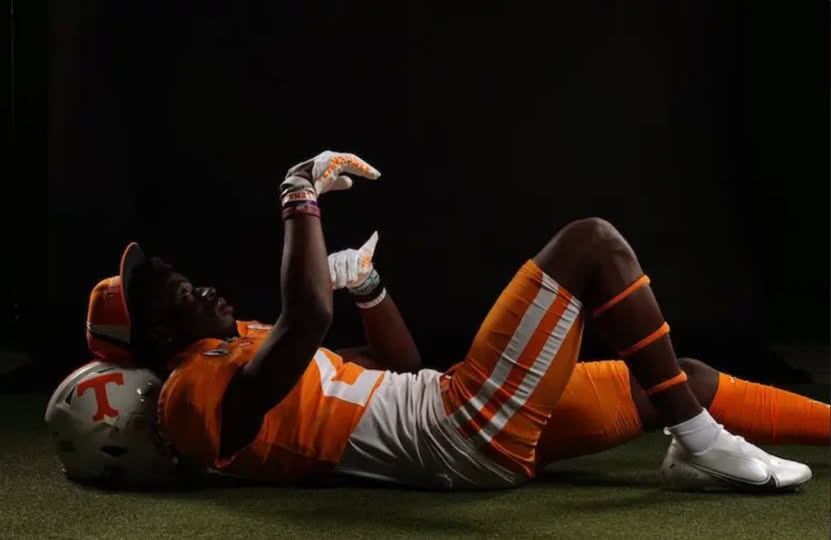 Breaking News: Tennessee commit is delaying his announcement after a push from an SEC rival ……