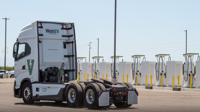 Washington Trucking Industry Pushes Back on Jan. 1 Gas Truck Sales Limits….