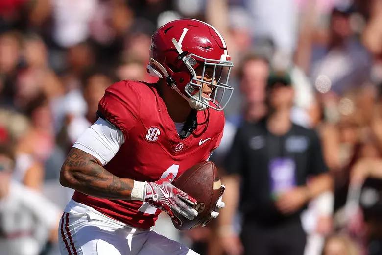 BREAKING: Alabama DB Domani Jackson will return for the 2025 season. He is that piece we needed back to form arguably the best secondary in the SEC……