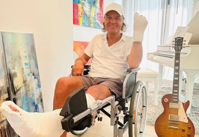 Heartbreaking News: Scorpions Guitarist Matthias Jabs Has Accident That Requires Surgery And Rehab, Band Cancels Remaining Tour Dates.