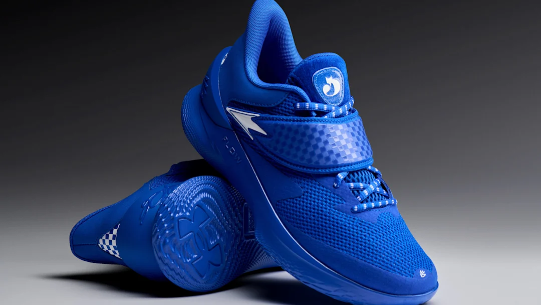 Just in: De’Aaron Fox celebrates the Kentucky Wildcats with “Lexington” sneakers… 