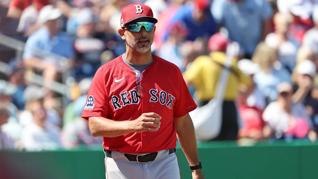 Red Sox’s Alex Cora Offers Honest Advice On 3-Time All-Star Reliever’s Struggles