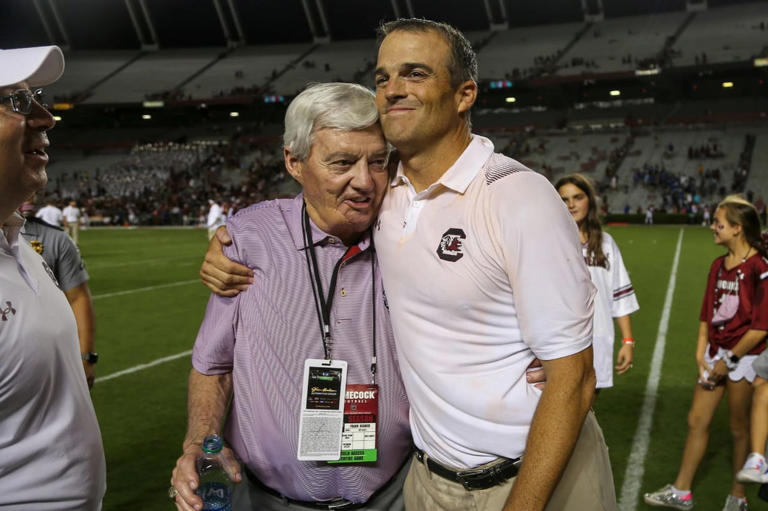 Breaking: Shane Beamer Takes Emotional Setback as South Carolina HC Clears Stance on Family’s Future… Read more