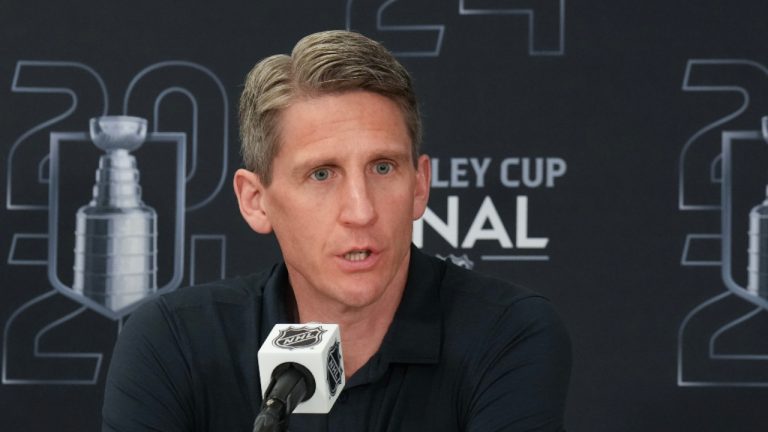 Breaking: After Intense Negotiations, Edmonton Oilers’ Head Coach Kris Knoblauch Strikes a Deal with the Blackhawks—A Game-Changing Move in the NHL!