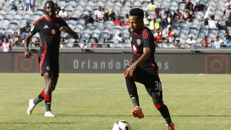 Breaking news:Ex-Kaizer Chiefs star slams Orlando Pirates for overreliance on Relebohile Mofokeng – ‘Other players at the Buccaneers when they are tested pound for pound, can’t even raise their hands….