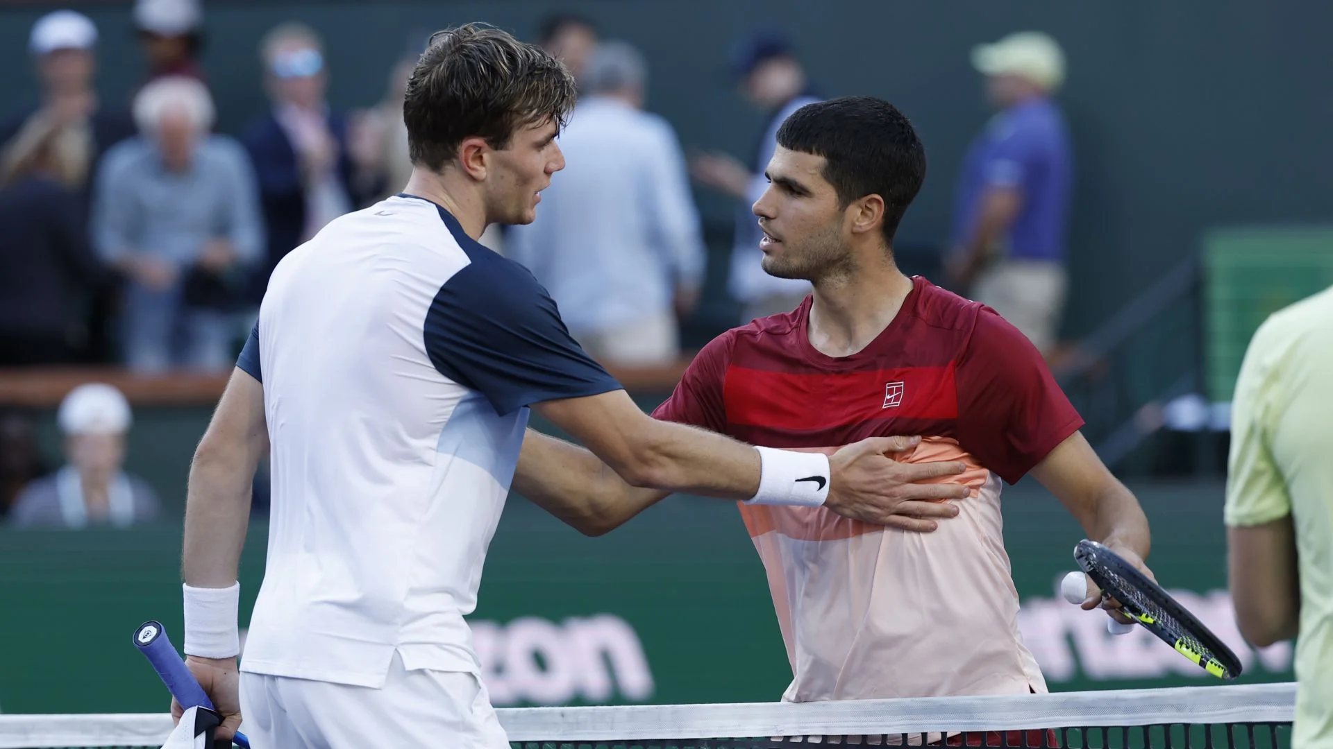 Just now, British tennis icon Andrew Castle has revealed his admiration for how Carlos Alcaraz reacted to Jack Draper’s triumph at Indian Wells. The 23-year… See more