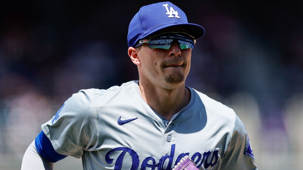 Breaking News: Dodgers Second Baseman Enrique Hernandez Announces His Departure Due to Ill-Treatment… Read more