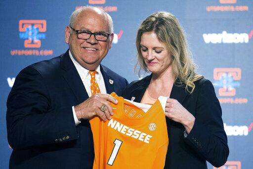 Breaking news: Tennessee lady head coach make agreement with the president to sign a new player due to.. Read more..