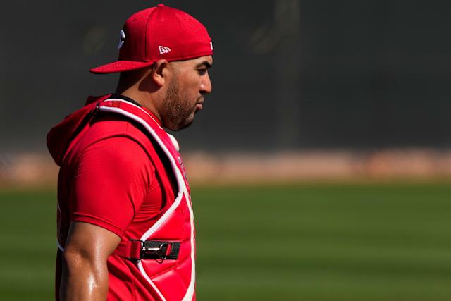 Heartbreaking News: Cincinnati Reds Catcher Jose Trevino Sends a Two-Word Heartfelt Message to Head Coach Terry Francona Concerning Ill-Treatment He’s Receiving from the Team… Read more