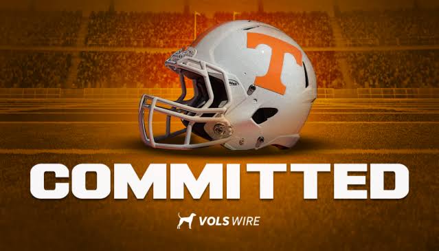 BREAKING: SEC Recruiting Shockwave In a stunning move, the nation’s top-ranked SEC defensive lineman has decommitted from his previous pledge and flipped to the Tennessee Volunteers…